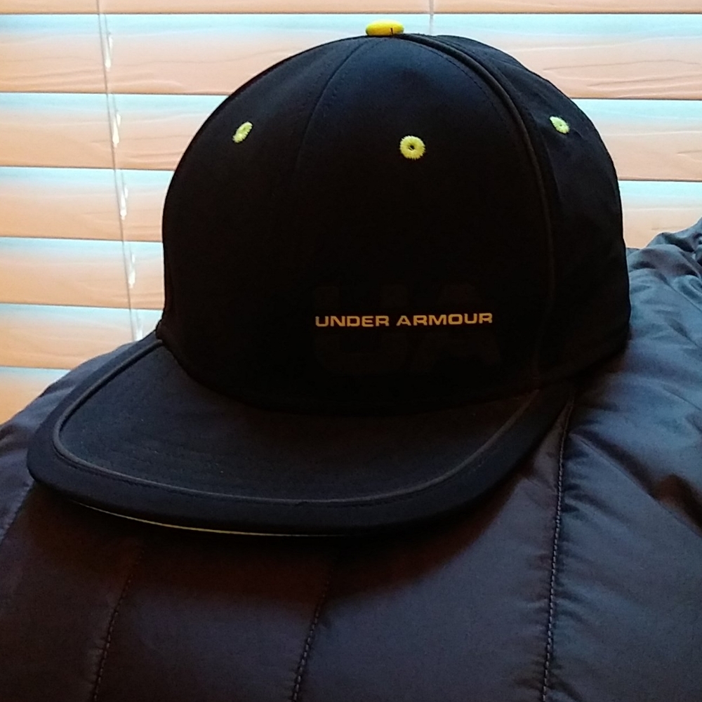 Under Armour flat billed baseball cap
